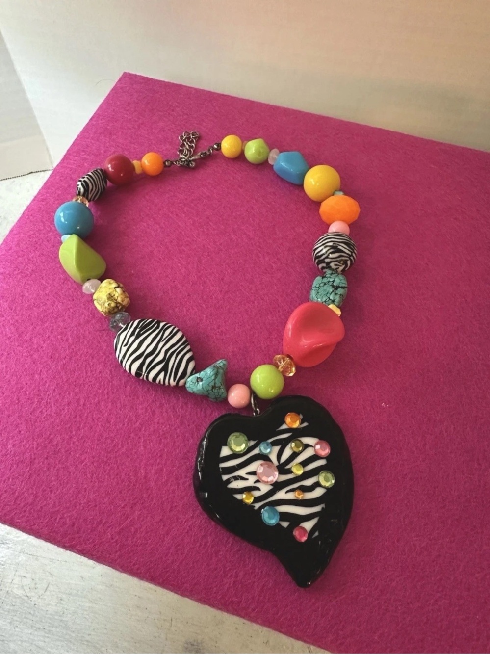 Heart pendant vintage bright Chunky Stones Necklace Zebra Print Real Turquoise